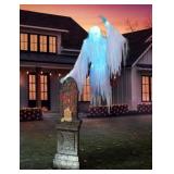 Pre lit 9ï¿½ animated ghostly skeleton