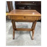 Antique Eastlake style parlor table   24x16x30