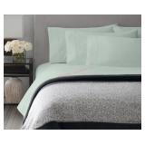Open Box King Sheet Set in Soft Green