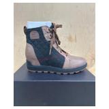 Sorel Women's Waterproof Lace-Up Boots