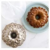 Nordic Ware Toffee Blossom Bundt Pan with Keeper