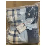 Blue and White Throw Blanket Set