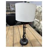 Adjustable height table lamp