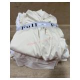 Full siz e sheets and pillow cases