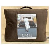 King 3-Piece Velvet Quilt Set