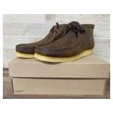 Wallabee Beeswax Leather Boots, Size 10.5