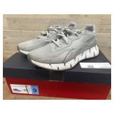 Reebok Zig Dynamica 4 Shoes, Size 9