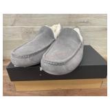UGG Menï¿½s Ascot Shoes in Grey, Size 9