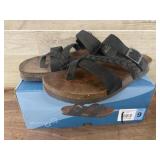 Womenï¿½s Leather Sandals in Black, Size 9