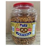 Utz Bite Size Pretzel Jar