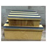 2 Wood steps with safety tread