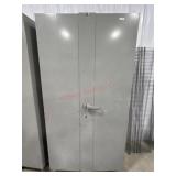 Lydn Metal 2 door storage cabinet with sorter