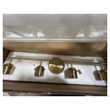 4 Light Vanity, One Cover Broken