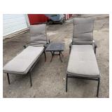 2 Rod iron chaise lounges with table