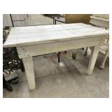 Farmhouse style decorator table