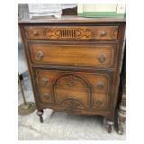 Antique chest of drawers