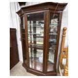 Vintage style mirrored back curio cabinet