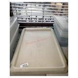7- food trays