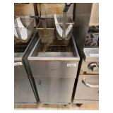 Krowne gas deep fryer. Model 40