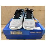 Menï¿½s Gray/Black Sneakers Size 11