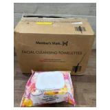 Facial Cleansing Towelettes in Bulk Packaging