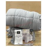 As is- King Comforter Set with Two Shams