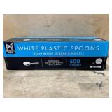 600 White Plastic Spoons