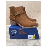 Women's Size 8.5 Brown Ankle Boots