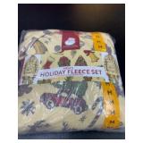 Men's Holiday-Themed Fleece Pajama Set