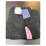 Women's Small Black Pants by Gap