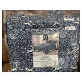 Velvet quilt set