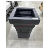 Atherton & winfield planter box