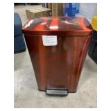 13 gallon tramontina step can- dented