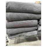 4- Large grey bath towels