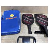 Set of 2 graphite pickleball paddles