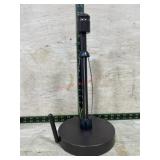 Metal paper towel holder