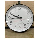 12 inch round quartz wall clock