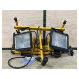 Halogen light set with tri pod stand