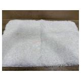 20x30 White bath mat