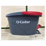 Spin mop bucket