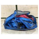 4- Zippered mesh and vinyl tote bags