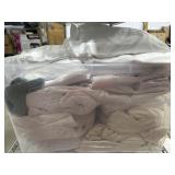 Tote of various size sheets