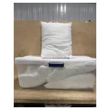 Tote of pillows with lid