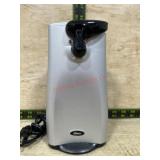 Oster black and silver can opener
