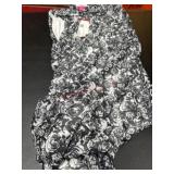 Women's XL Black and White Rose Dress