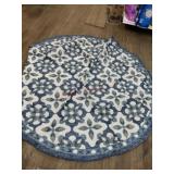 Round Blue and White Patterned Indoor/Outdoor Rug