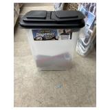 8 gallon pet food dispenser