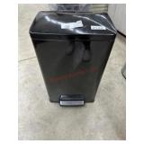 Tramontina 13-Gallon Step Trash Can