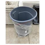 Rubbermaid Brute Trash Can, 32 gal.,