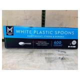 White Heavyweight Plastic Spoons, 600 Count